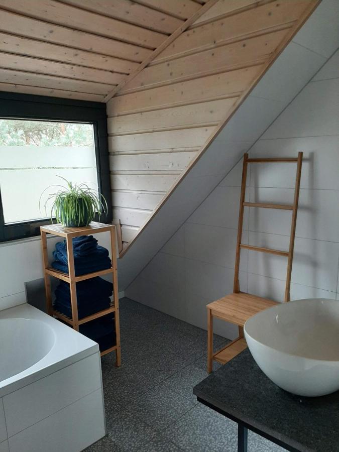 Vakantiehuis Met Hottub En Barrelsauna Ommen Luaran gambar